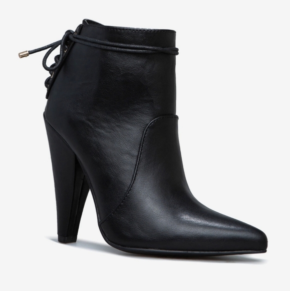 Shoes - Picture 2 of 5